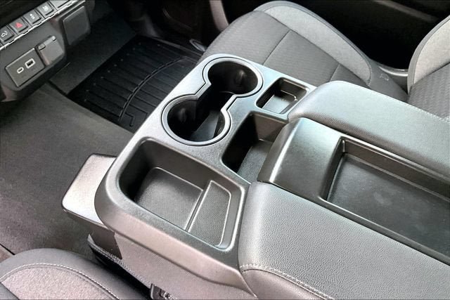Used 2022 Chevrolet Silverado 1500 LT AWD/4WD image 14