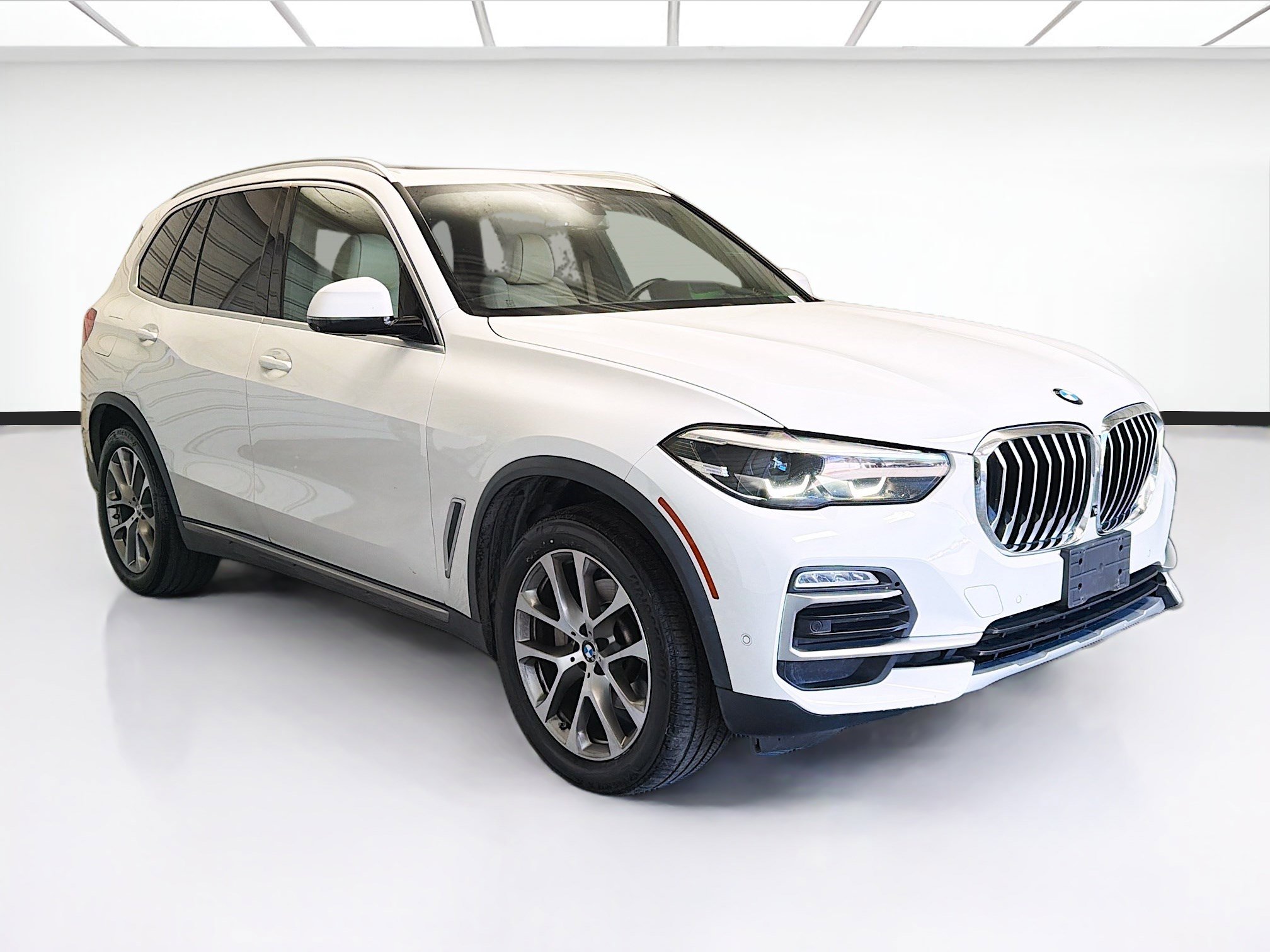 Used 2020 BMW X5 sDrive40i w/ Convenience Package RWD image 3