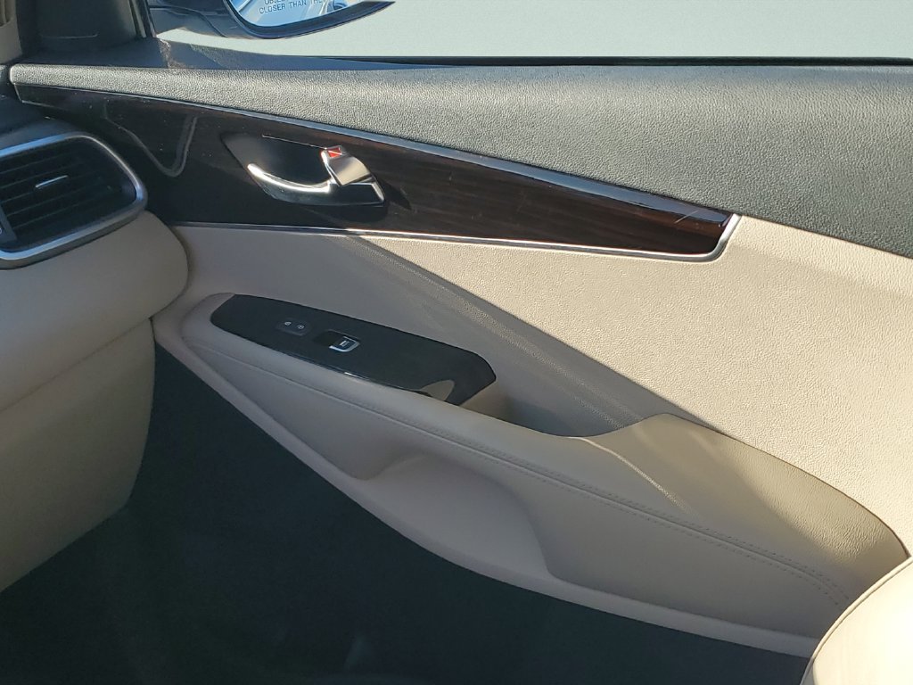Used 2019 Kia Sorento EX FWD image 13