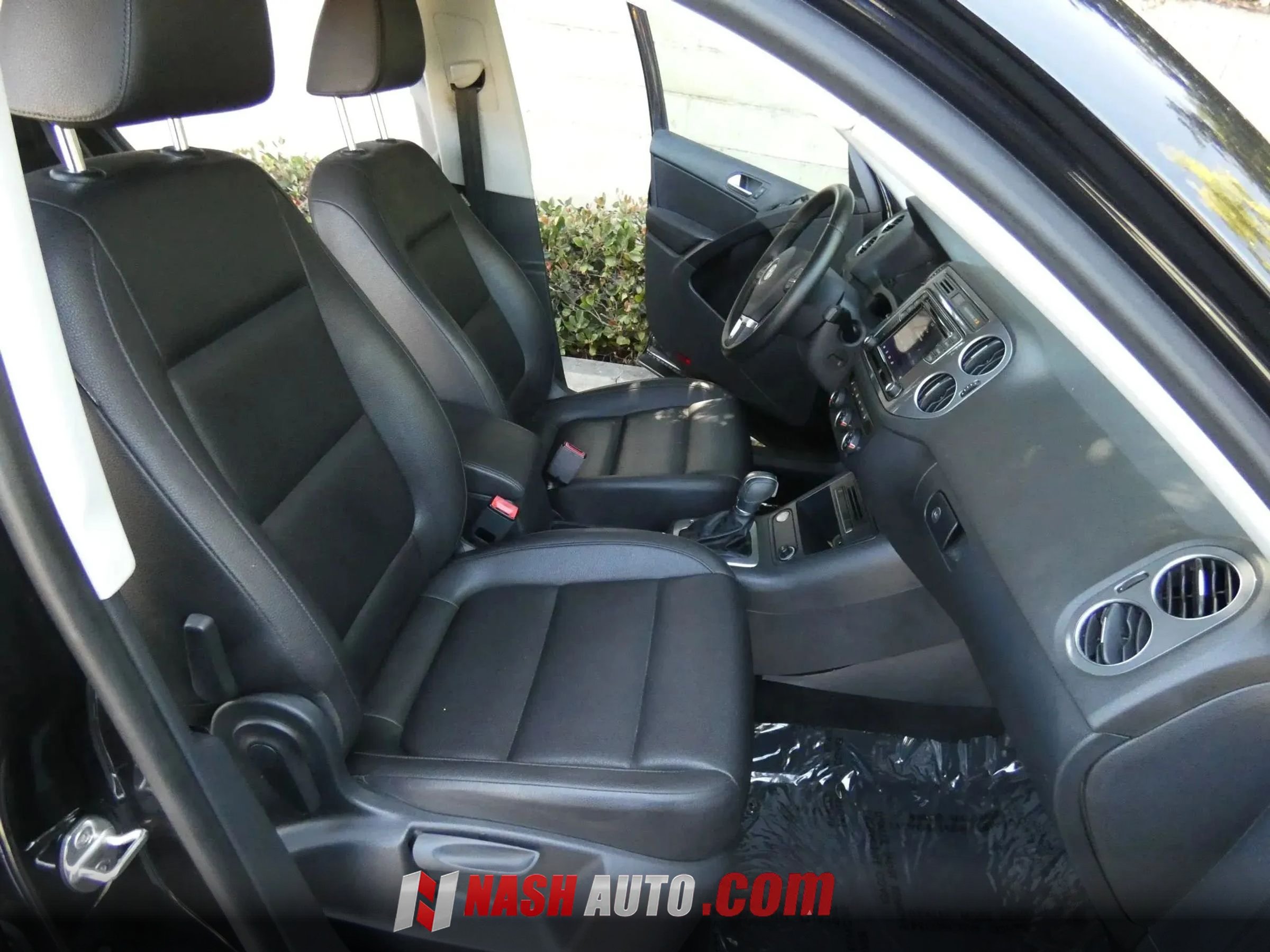 Used 2017 Volkswagen Tiguan S AWD/4WD image 28