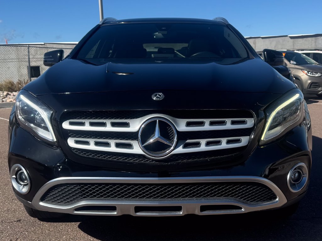 Used 2020 Mercedes-Benz GLA 250 4MATIC w/ Premium Package image 3