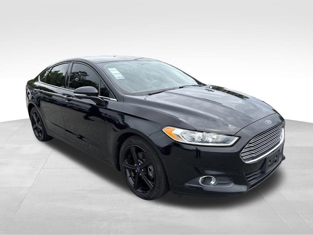 Used 2016 Ford Fusion SE FWD image 8