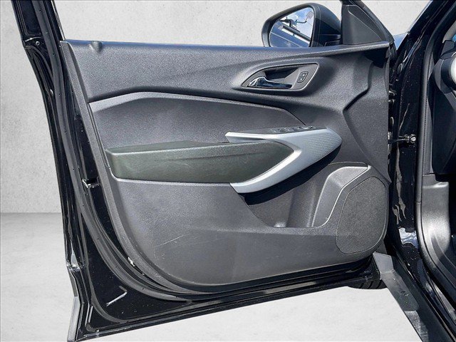 Certified 2026 Chevrolet Trax LS FWD image 18
