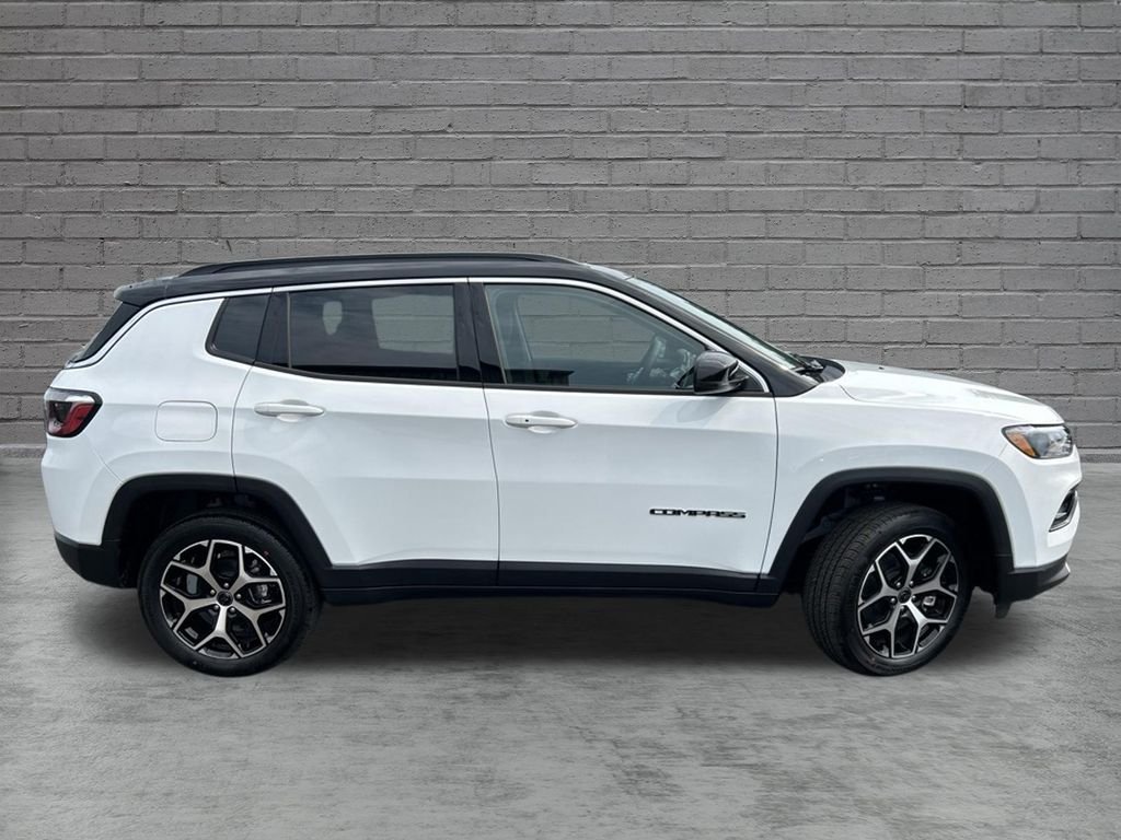 New 2026 Jeep Compass Limited w/ Sun, Sound & Navigation Group AWD/4WD image 9