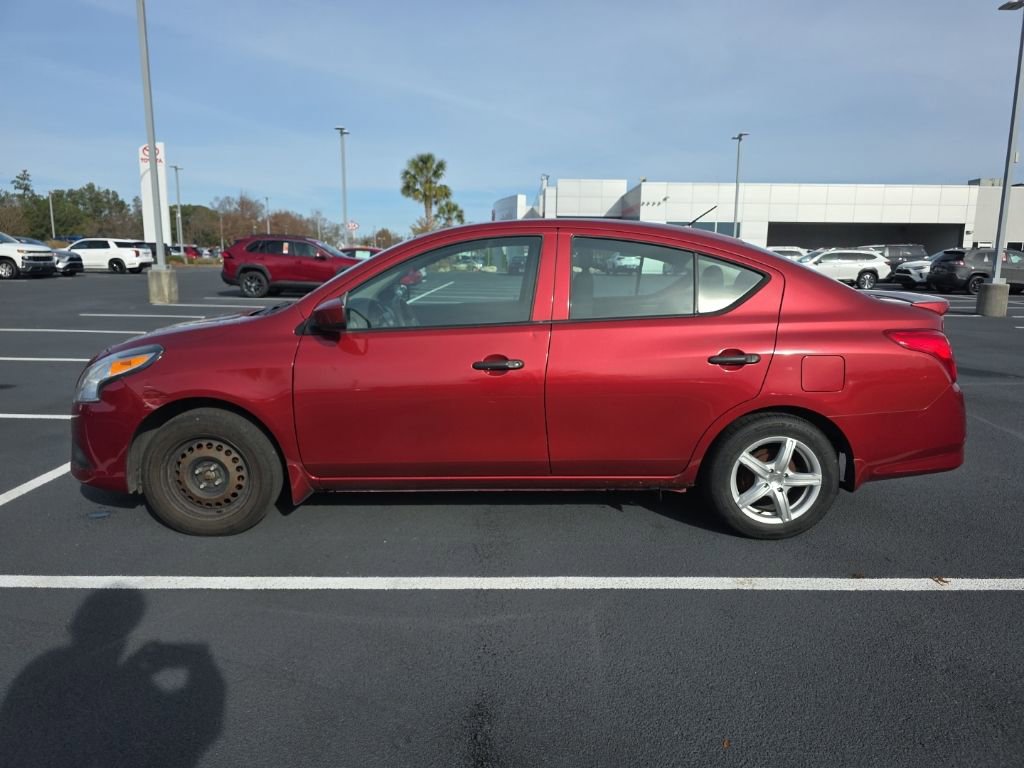Used 2017 Nissan Versa S Plus image 3