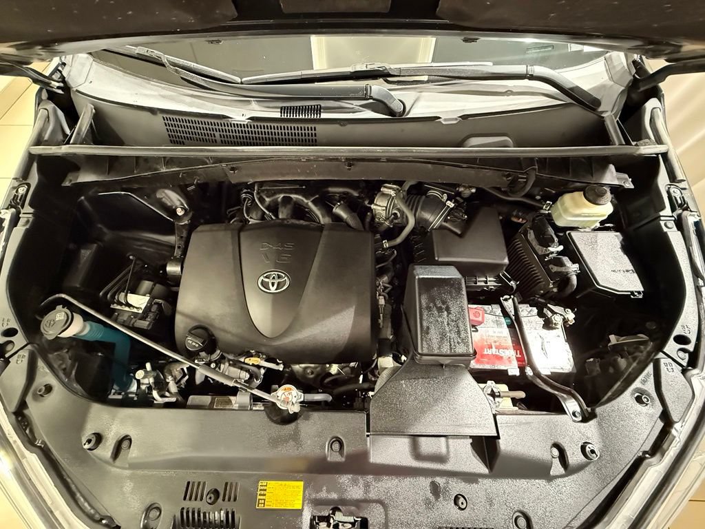 Certified 2019 Toyota Highlander XLE AWD/4WD image 10