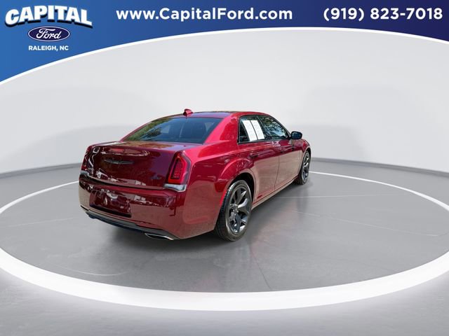 Used 2023 Chrysler 300 Touring w/ Sport Appearance Package RWD image 8
