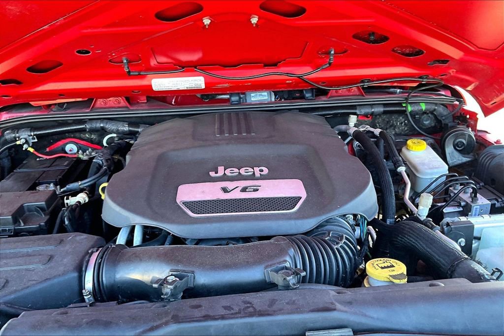 Used 2016 Jeep Wrangler Unlimited Willys image 9