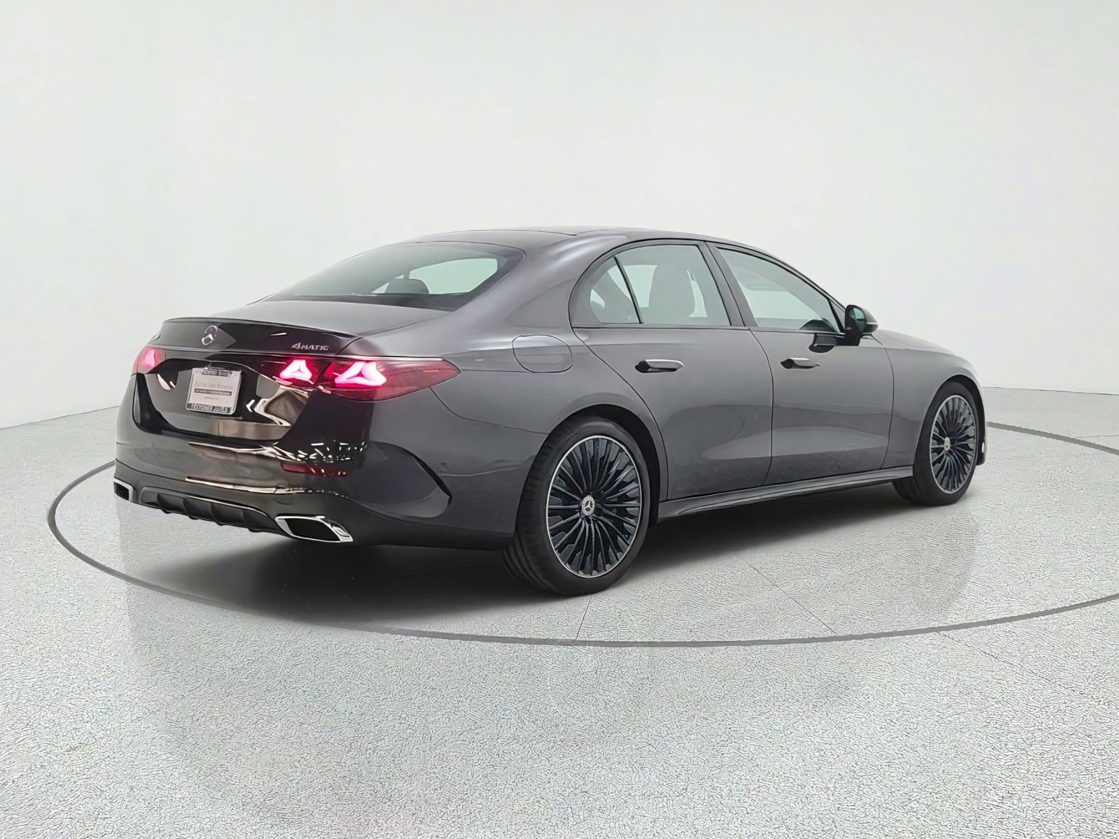 New 2027 Mercedes-Benz E 450 4MATIC Sedan image 5