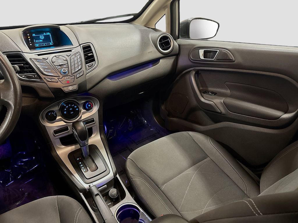 Used 2016 Ford Fiesta SE image 24