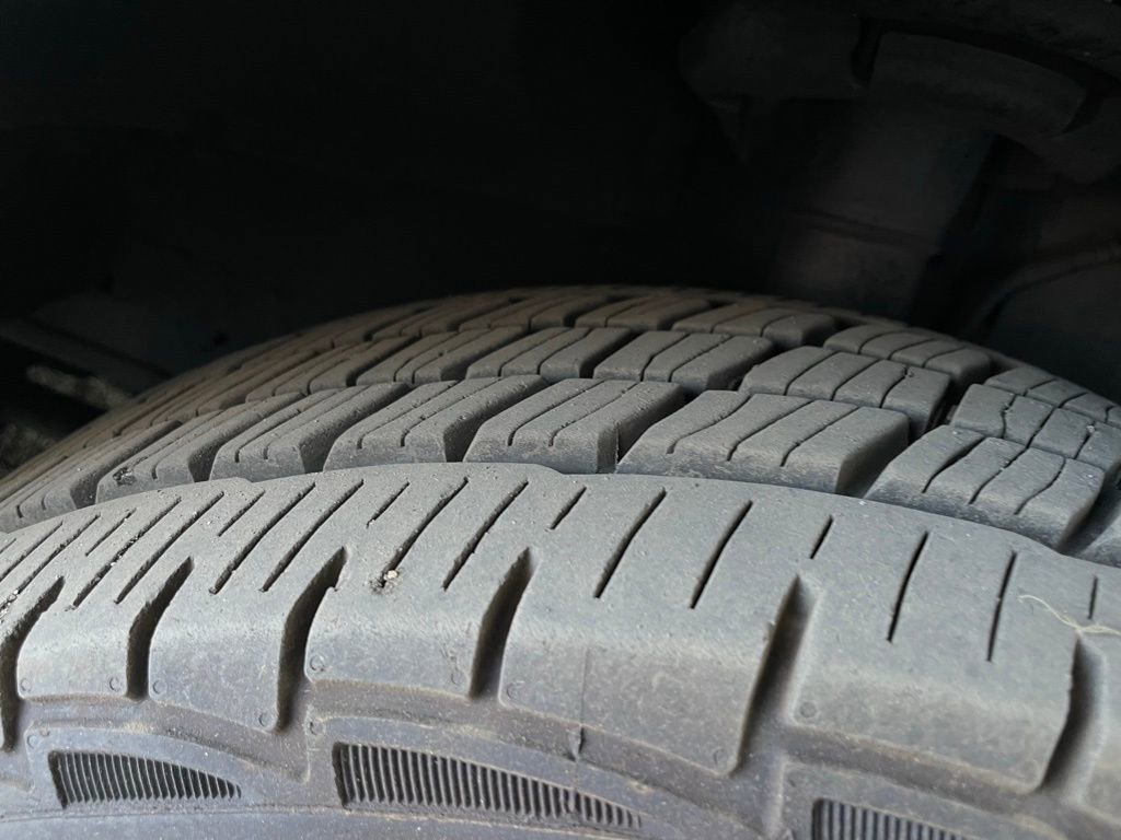 Used 2018 Ford Transit 150 XLT image 15