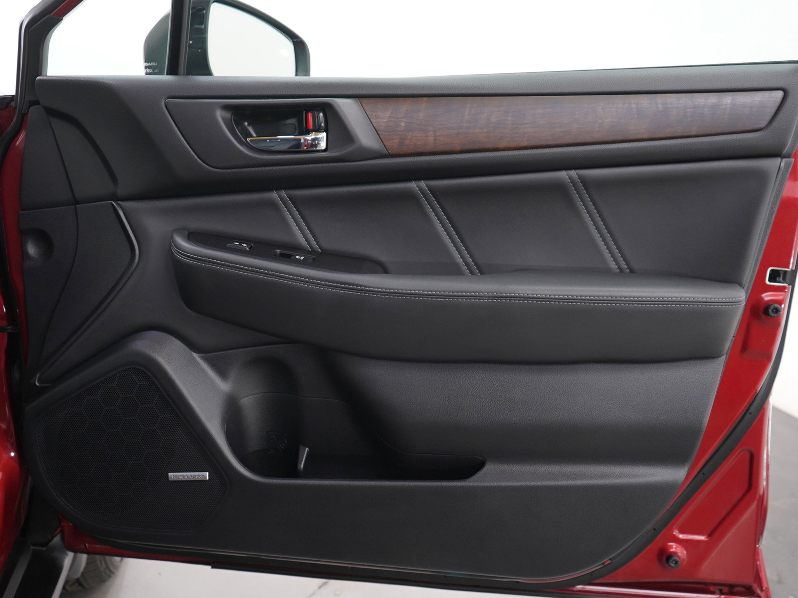 Used 2019 Subaru Outback 3.6R Limited image 11