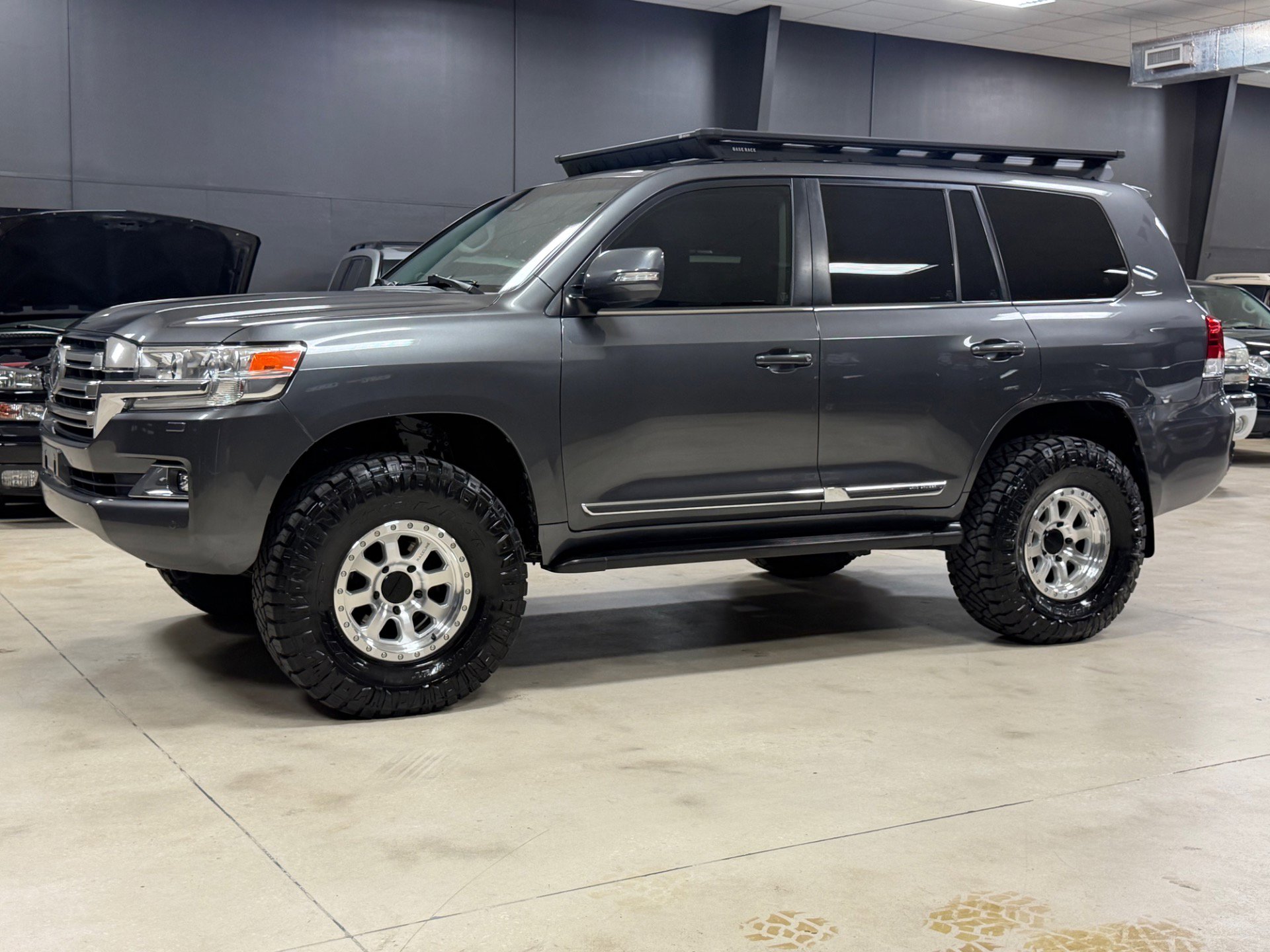 Used 2016 Toyota Land Cruiser AWD/4WD image 8