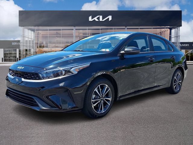 Certified 2024 Kia Forte LXS w/ LXS Technology Package FWD image 3
