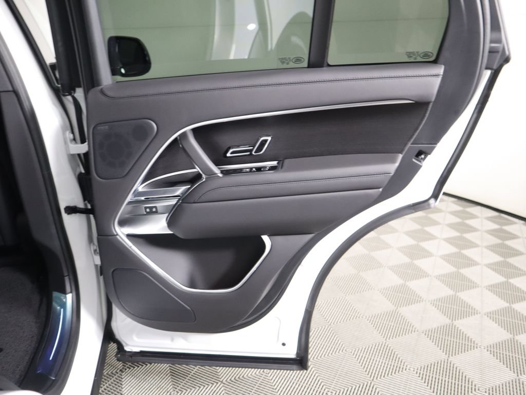 New 2026 Land Rover Range Rover SE AWD/4WD image 29