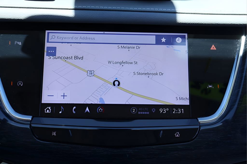 Used 2023 Cadillac XT6 Premium Luxury FWD image 23