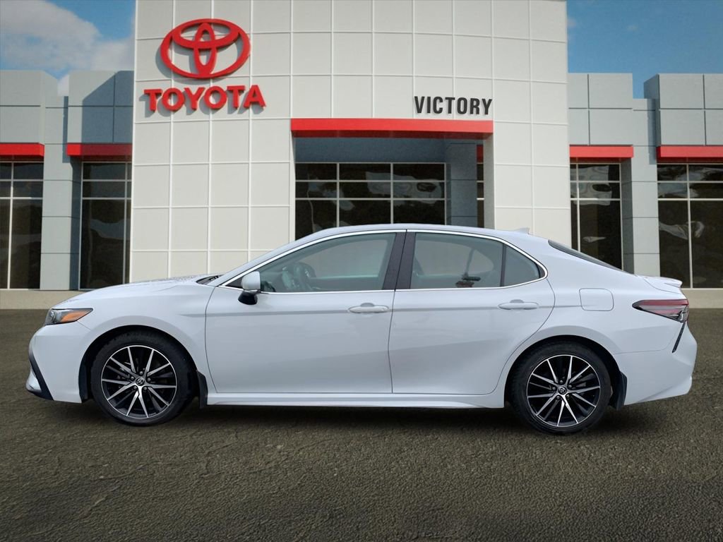 Used 2023 Toyota Camry SE w/ Convenience Package FWD image 6