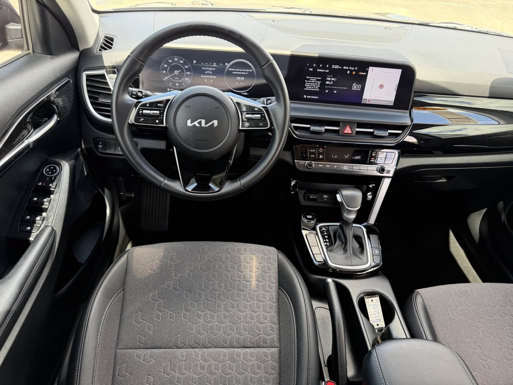 Certified 2024 Kia Seltos S FWD image 16
