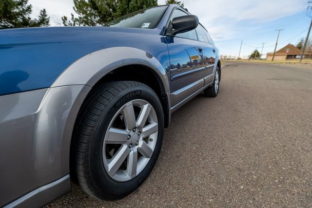 Used 2008 Subaru Outback 2.5i image 11