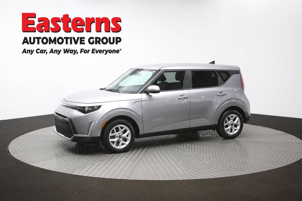 Used 2023 Kia Soul LX w/ Option Group 015 FWD image 57