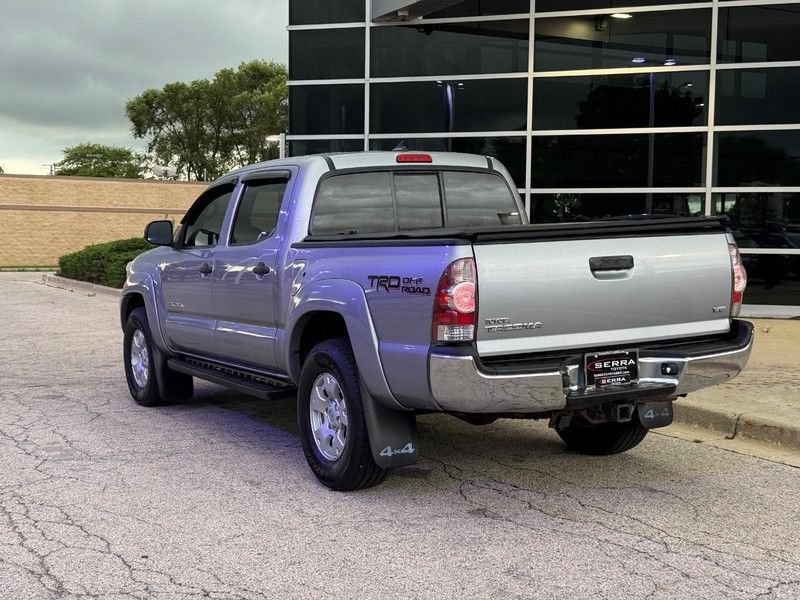 Used 2015 Toyota Tacoma 4x4 Double Cab w/ TRD Off-Road Package image 5