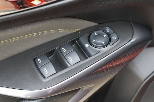 Used 2024 Chevrolet Trax ACTIV w/ Sunroof Package FWD image 21