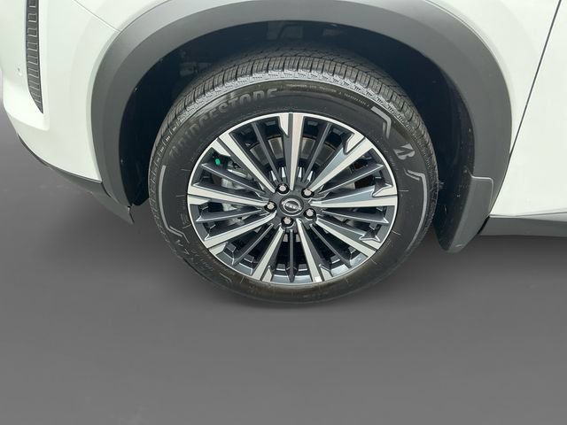 New 2026 Nissan Pathfinder Platinum AWD/4WD image 16