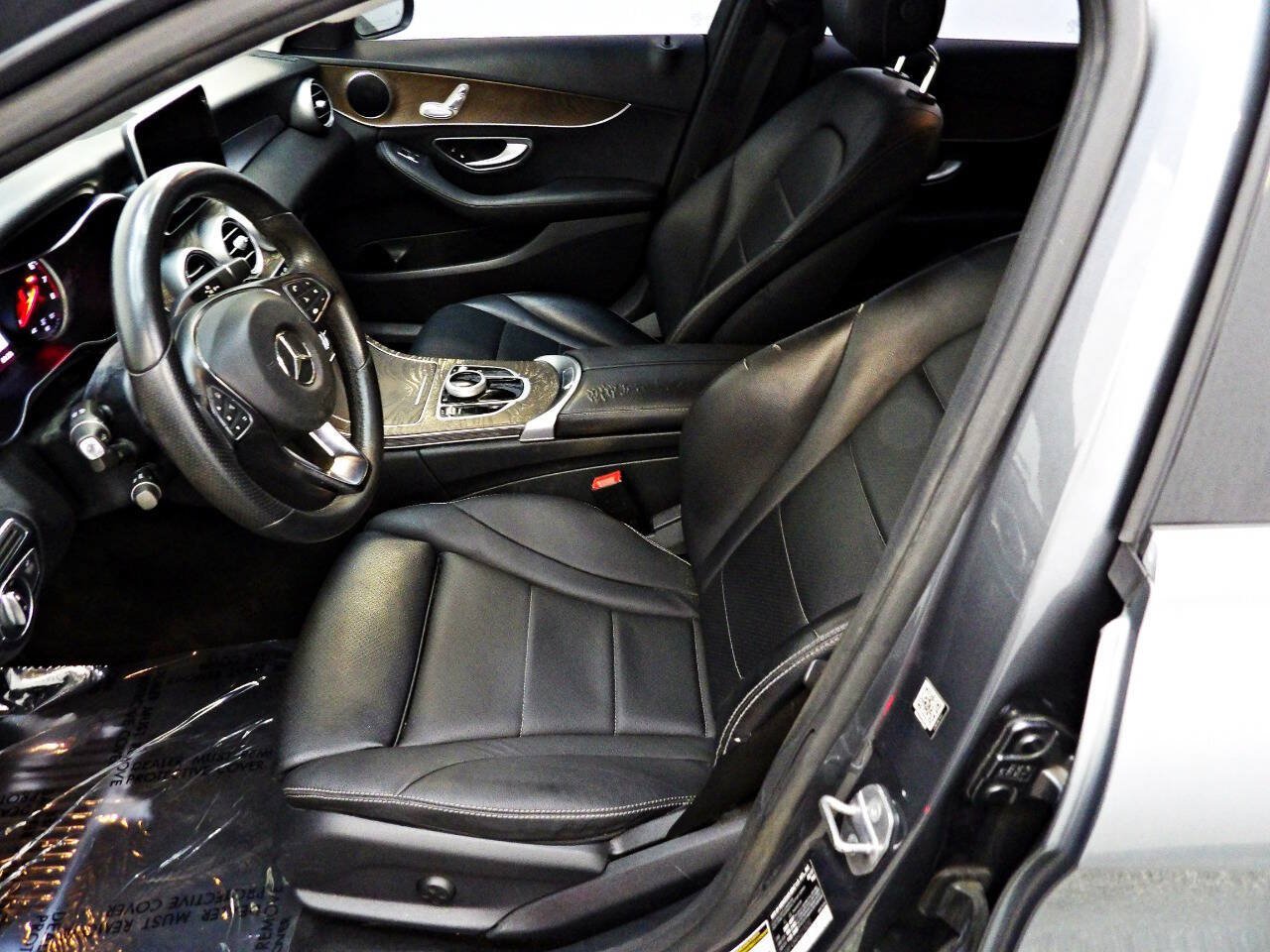 Used 2017 Mercedes-Benz C 300 Sedan image 8