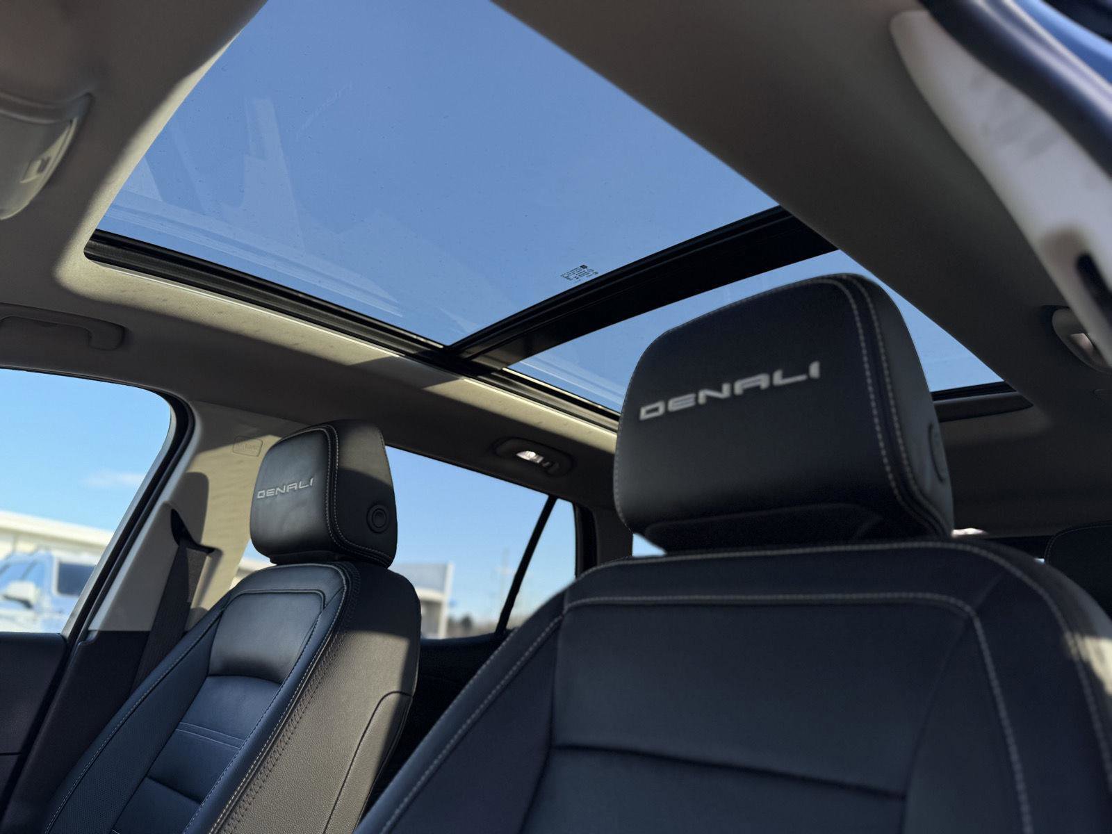 Certified 2024 GMC Terrain Denali w/ Denali Premium Package image 24