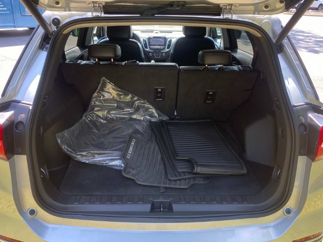 Used 2018 Chevrolet Equinox Premier FWD image 31