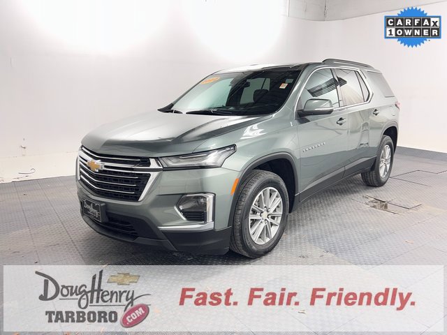 Used 2022 Chevrolet Traverse LT image 1