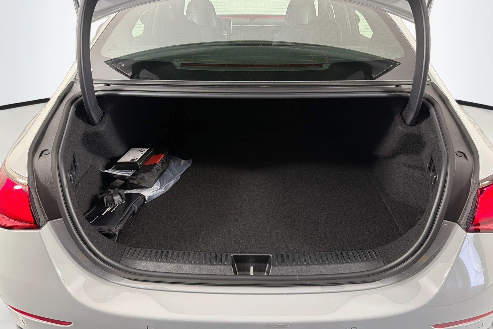 New 2026 Mercedes-Benz E 53 AMG e 4MATIC Sedan image 22