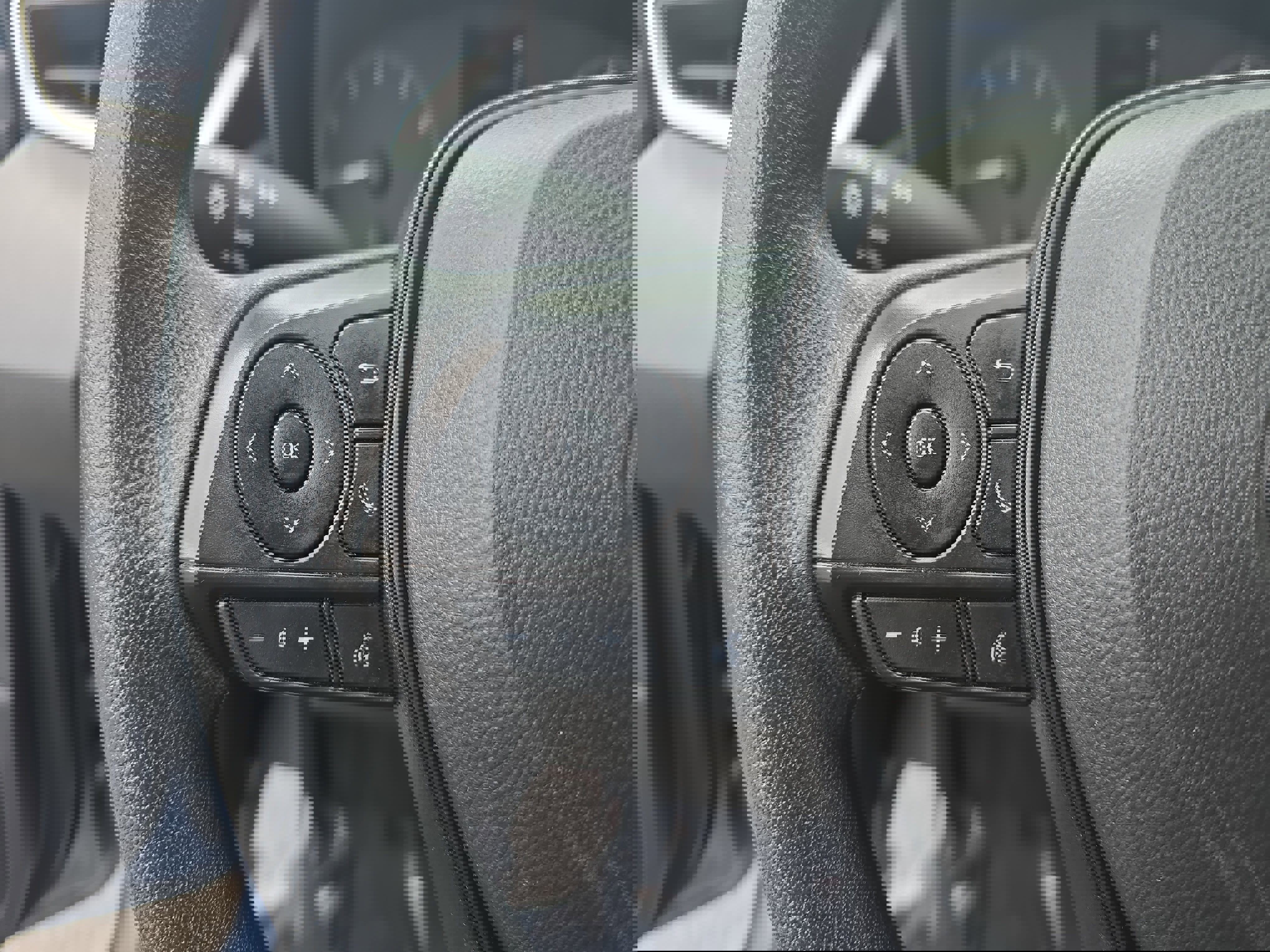 Used 2023 Toyota Corolla LE image 18