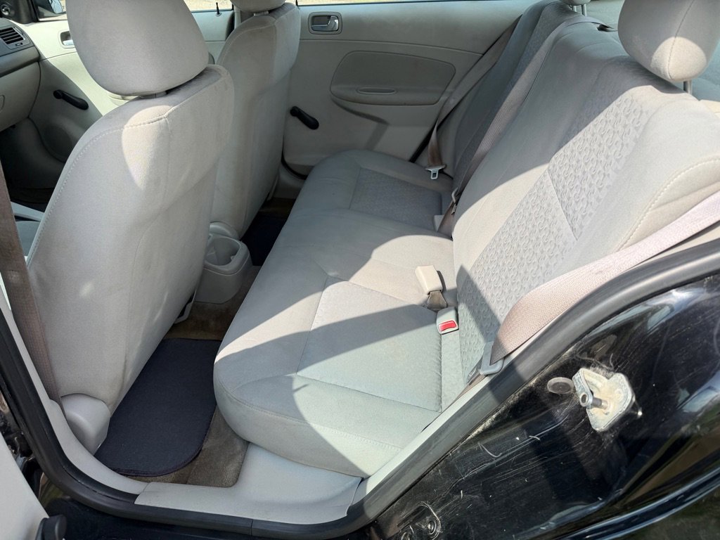 Used 2007 Chevrolet Cobalt LS image 12