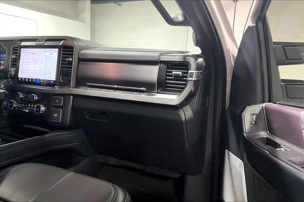 Used 2026 Ford F250 Platinum w/ Tremor Off-Road Package AWD/4WD image 19