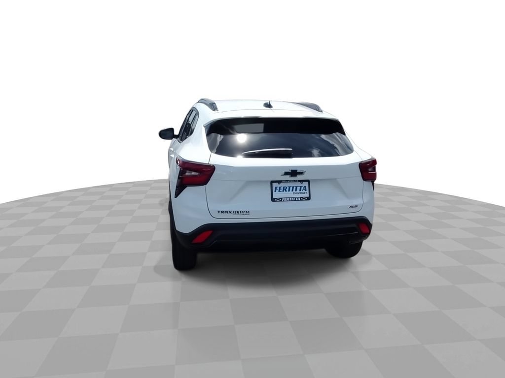 New 2026 Chevrolet Trax RS w/ Sunroof Package FWD image 7