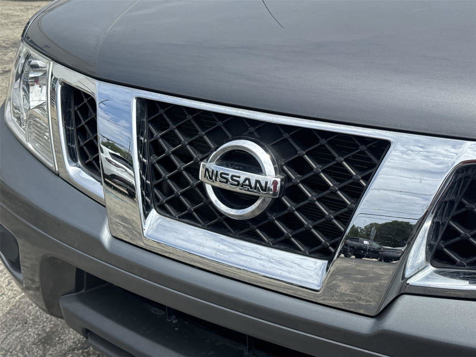 Used 2020 Nissan Frontier SV w/ SV Utility Package AWD/4WD image 10