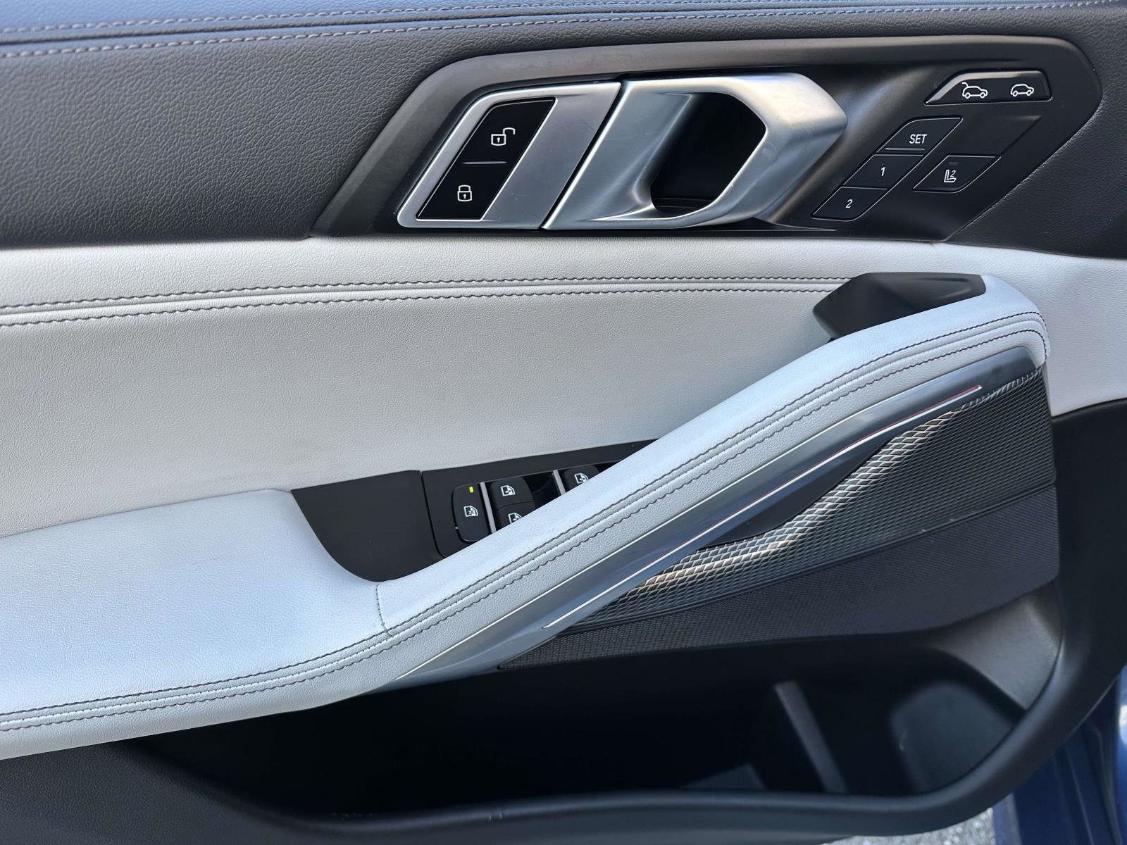 Used 2023 BMW X6 xDrive40i w/ Executive Package image 14