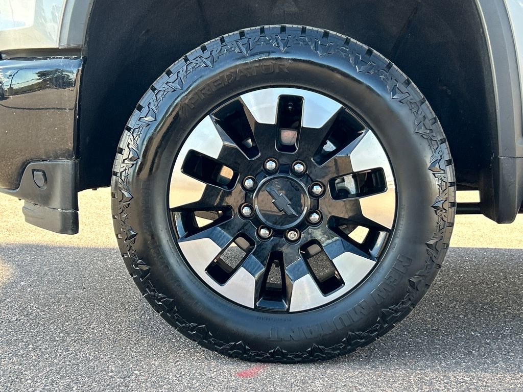 Used 2020 Chevrolet Silverado 2500 Custom w/ Custom Value Package AWD/4WD image 25