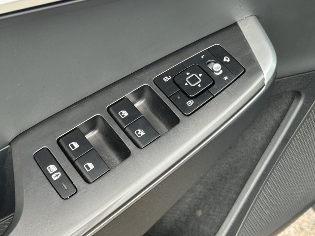 Used 2024 Kia EV6 Light AWD/4WD image 24
