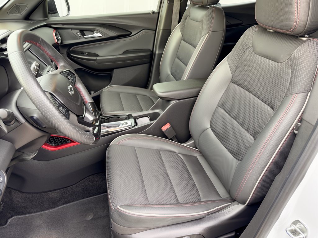 Used 2022 Chevrolet TrailBlazer RS FWD image 5