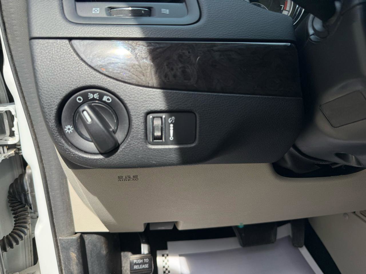 Used 2020 Dodge Grand Caravan SE w/ Rear Park Assist Package image 19