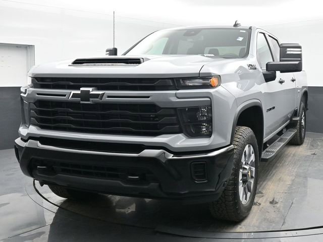 Used 2024 Chevrolet Silverado 2500 Custom w/ Custom Value Package AWD/4WD image 10