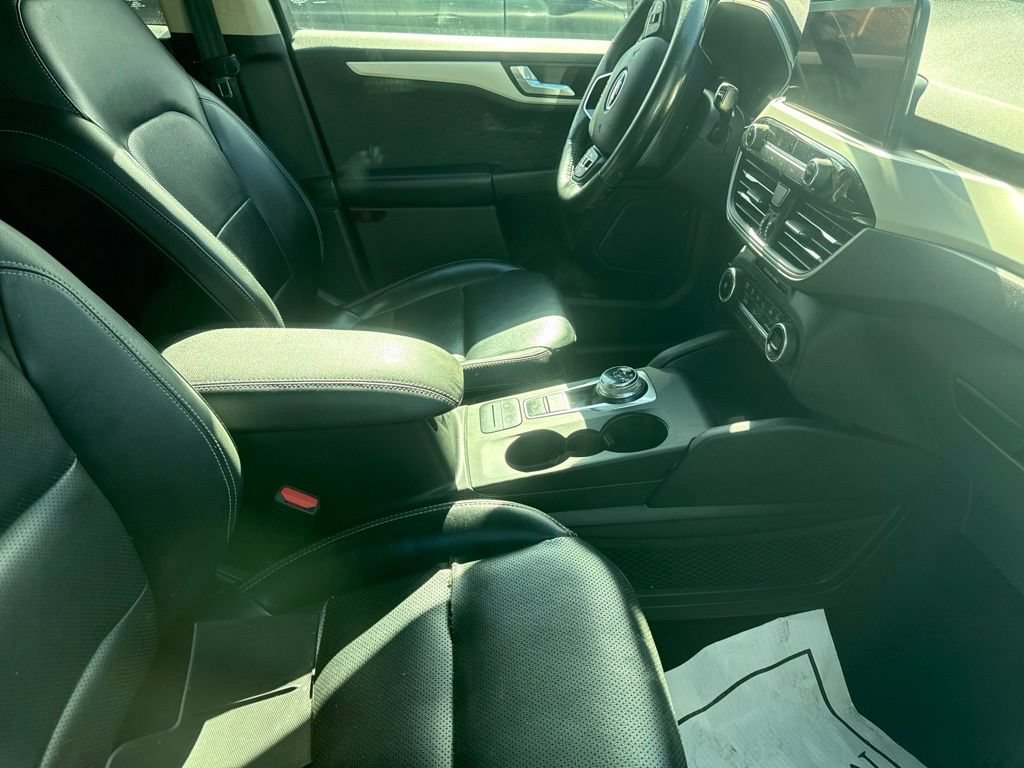 Used 2020 Ford Escape SEL FWD image 32