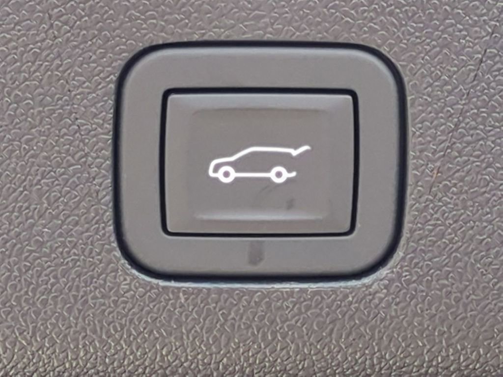 New 2026 GMC Yukon XL AT4 w/ AT4 Premium Plus Package image 32