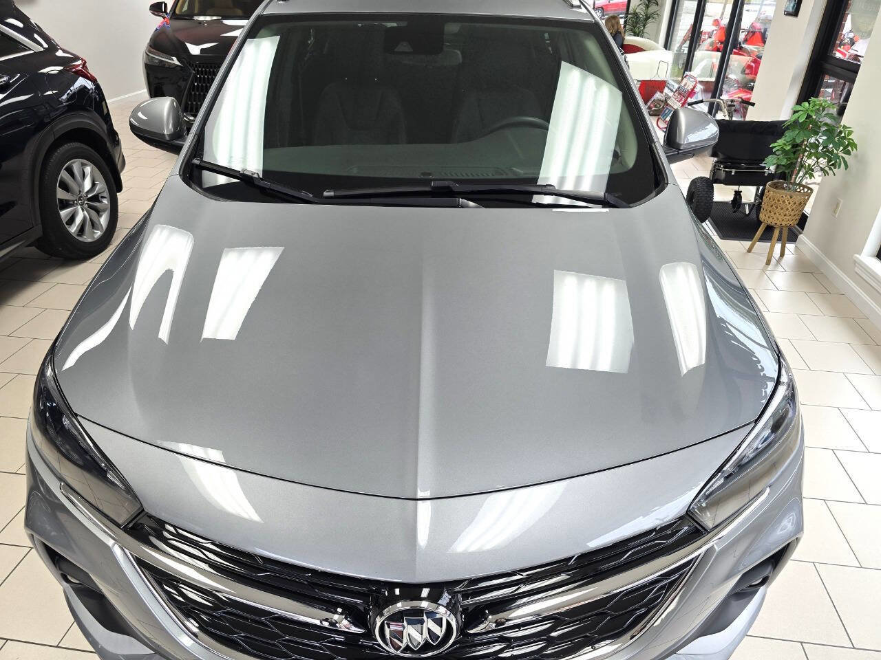Used 2023 Buick Encore GX Select w/ Safety Package II image 4