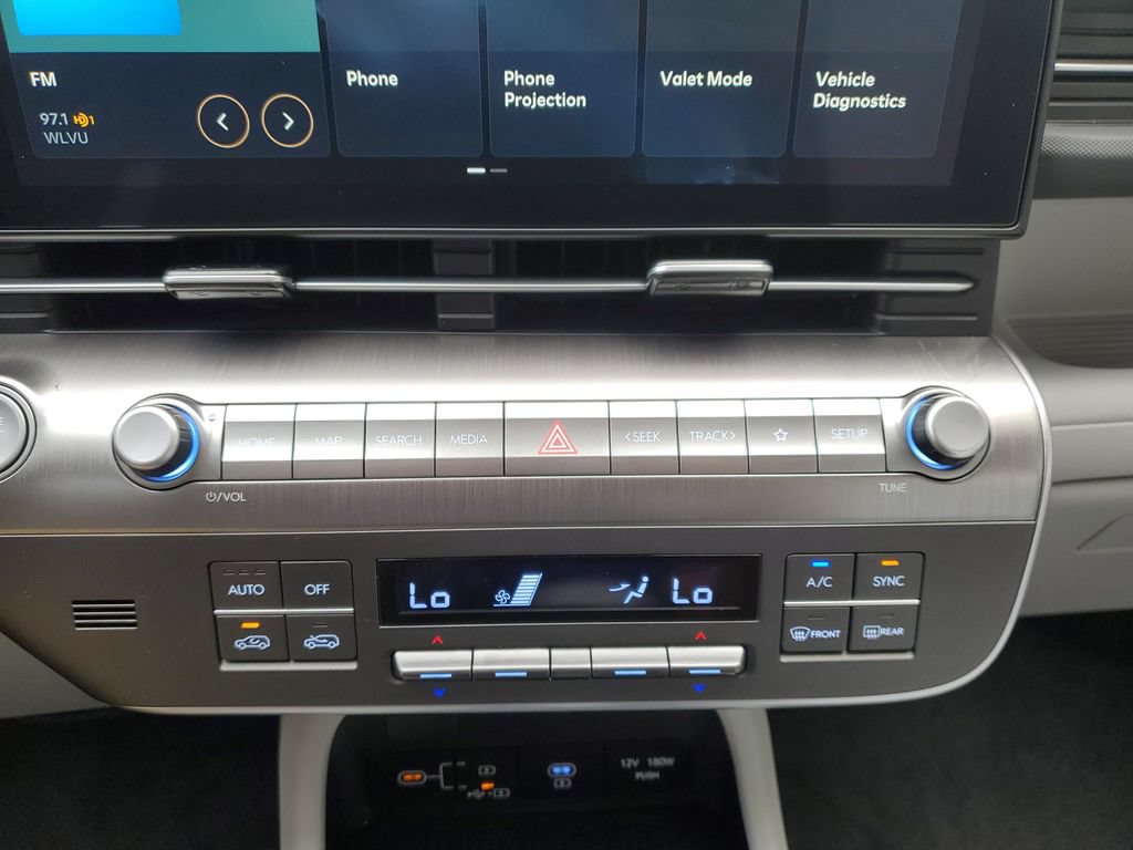 Used 2025 Hyundai Kona SEL FWD image 31
