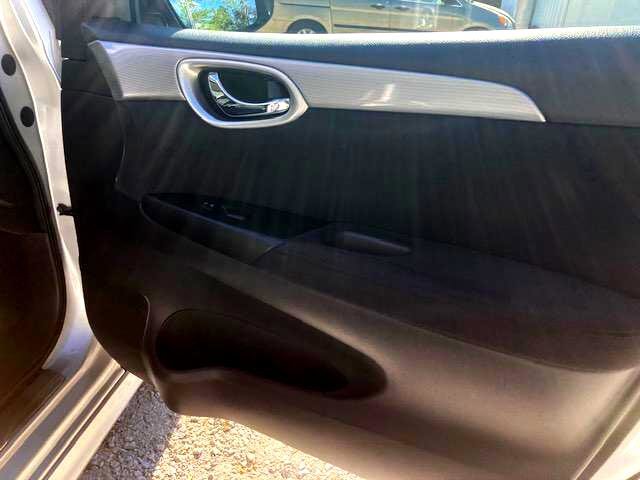 Used 2013 Nissan Sentra SR w/ Driver Pkg image 24