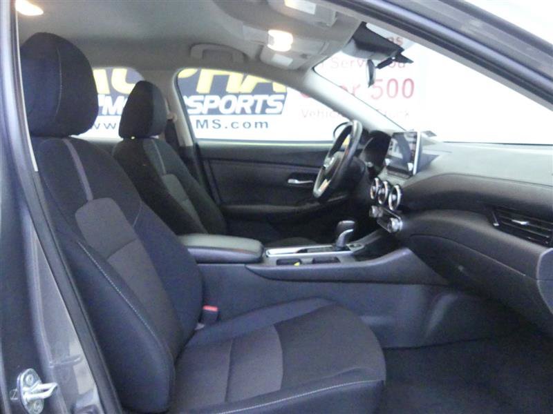 Used 2022 Nissan Sentra SV w/ All-Weather Package FWD image 7