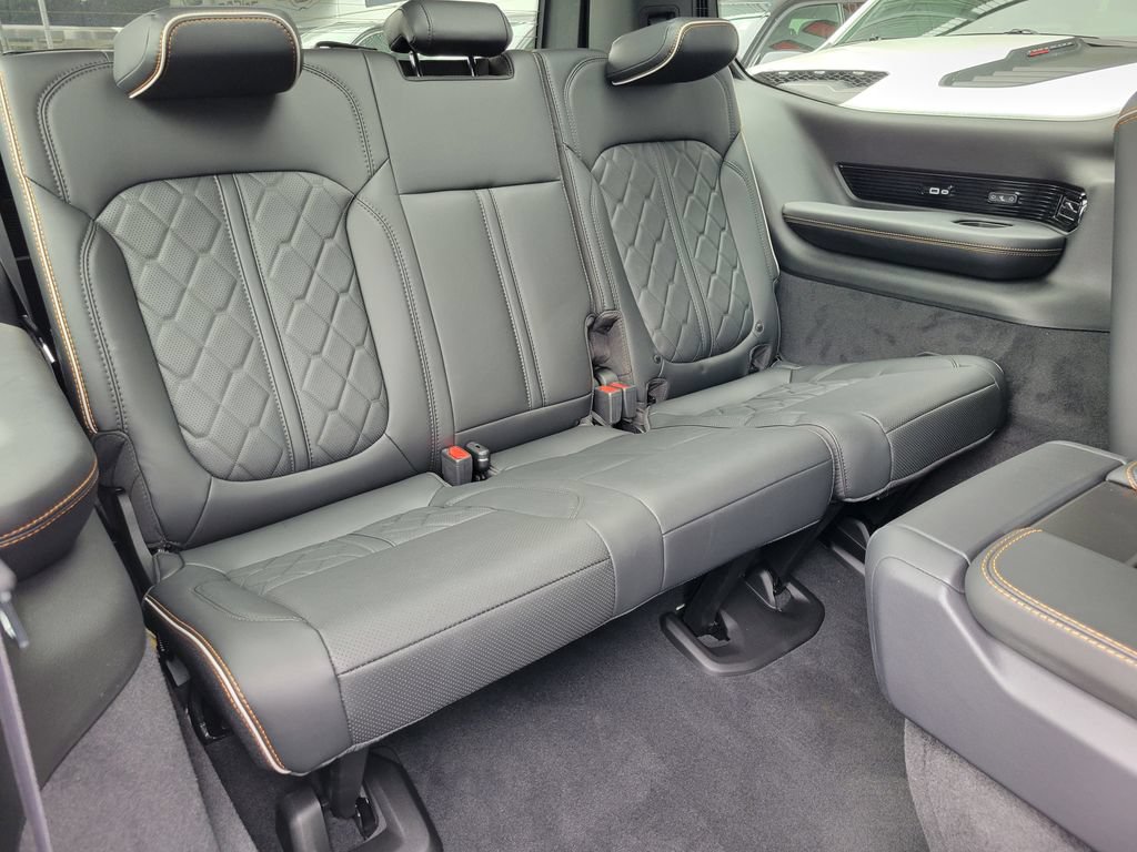 New 2026 Jeep Grand Wagoneer Summit AWD/4WD image 22